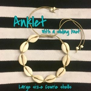 ANKLET • Cowrie shells with Sliding knot